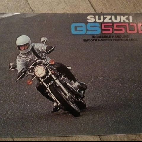 Suzuki GS550 brosjyre.