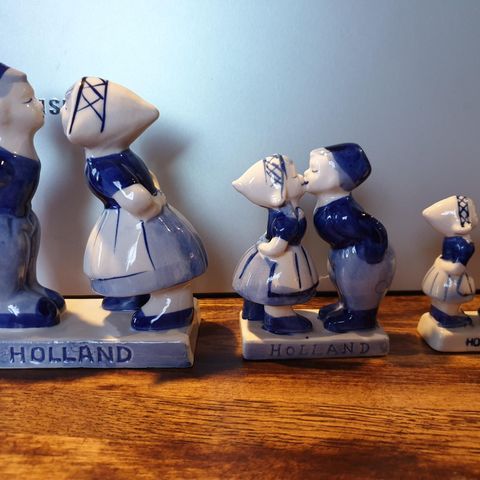 3 stk gutt og jente kyssende Delft blue Holland