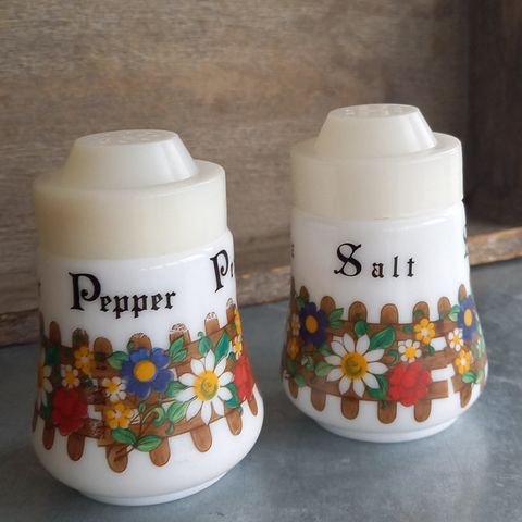 Sett - salt & pepper - vintage!