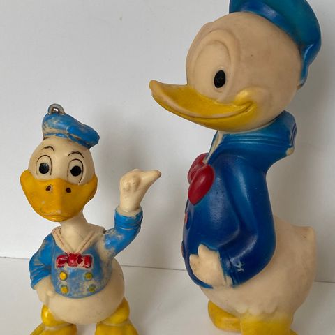 Donald Duck leker av gummi