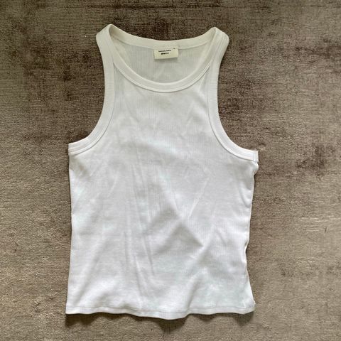 Hvit tank top fra Gina Tricot Str M, hvit. Ny! (Nypris 199,-)