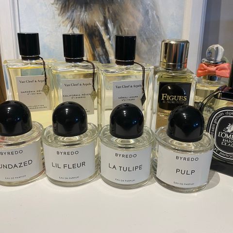 Nisje parfyme dekanter - Byredo, Van Cleef & Arpels, Diptyque, Floraiku, Memo