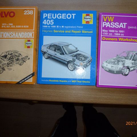 HAYNES. Reparasjonsbøker. VW Passat . Peugeot 405.