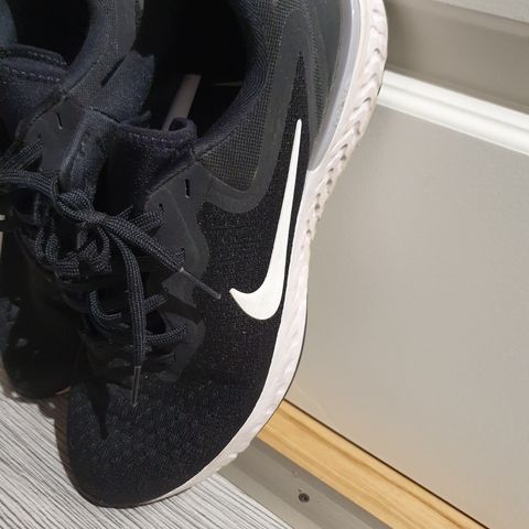 Ekte Nike Air løpesko str 41 (40)