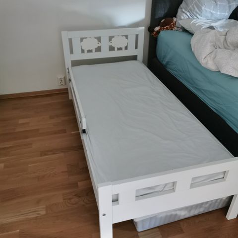 child bed with mattress 70*160cm self pickup