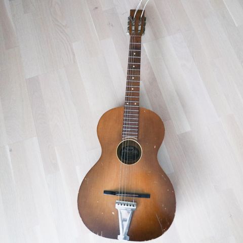 Eldre Hagstrøm gitar