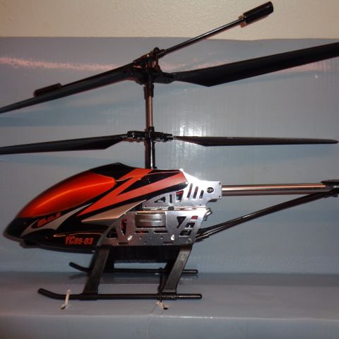 Ny Thunderbolt 3,5 ch helikopter  ( 45 x 20 x 15 cm )