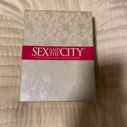19 DVDer Sex and the city- The essential collection