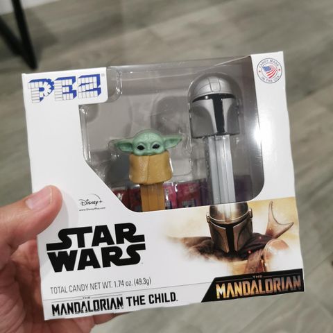 Star Wars The Mandalorian PEZ