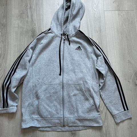 Adidas hettegenser