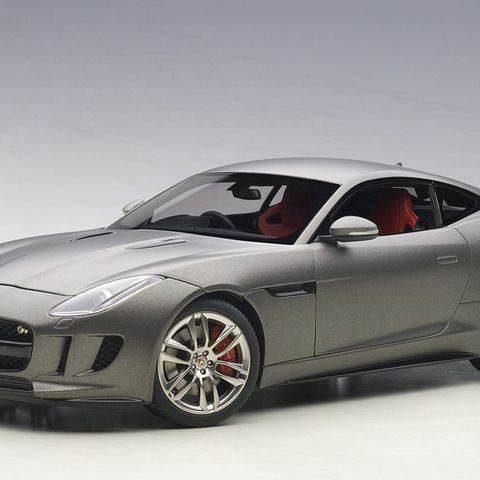 Jaguar F-Type Coupe matt grå 2015 modell AUTOart skala 1:18