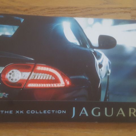 Brosjyre Jaguar XK Coupe og Cabriolet 2009