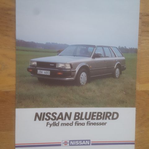 Brosjyre Nissan Bluebird Kombi 1985