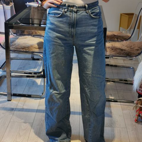 Denim bukse i vid modell