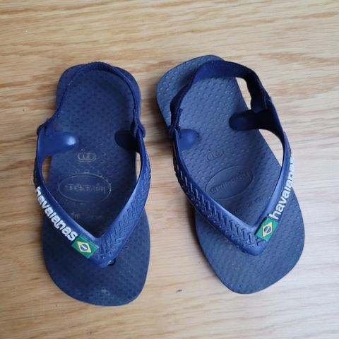 Pent og lite brukt Havaianas sandaler str. 21