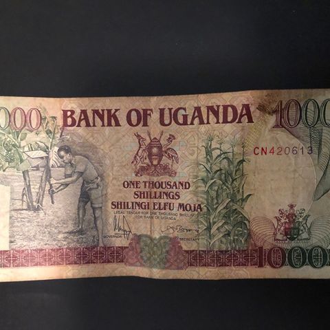 Uganda, 1000 Shillings   (234. O)