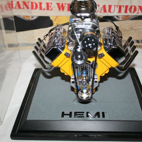HEMI Drag engine   1/6 GMP