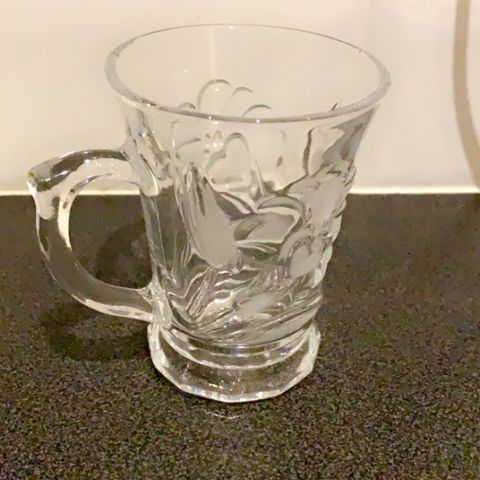 Glass kopp selges