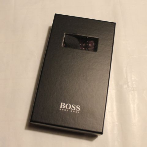 Hugo Boss : sløyfe / slips .