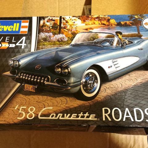 Revell 1/25 Scale 58' Corvette Roadster