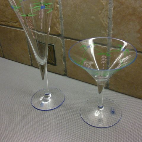 ⁸Håndmalte Magnor "Taffel" champagne glass/ cocktail glass til salgs