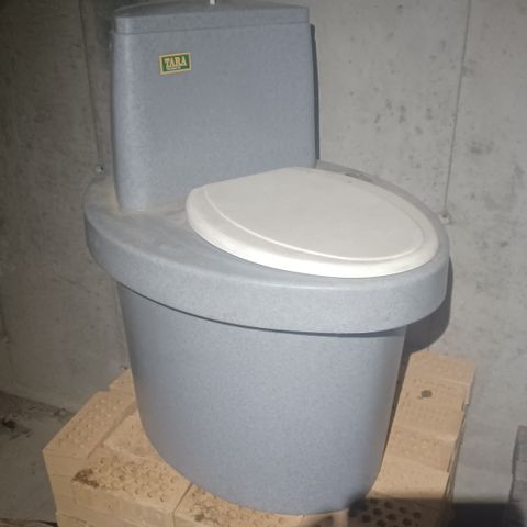 Flyttbar toalett til hytte - brakke - byggeprosjekt