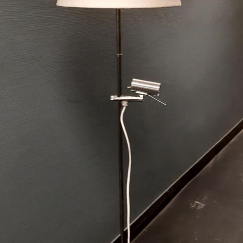 Royal design. Belid stålampe med leselampe