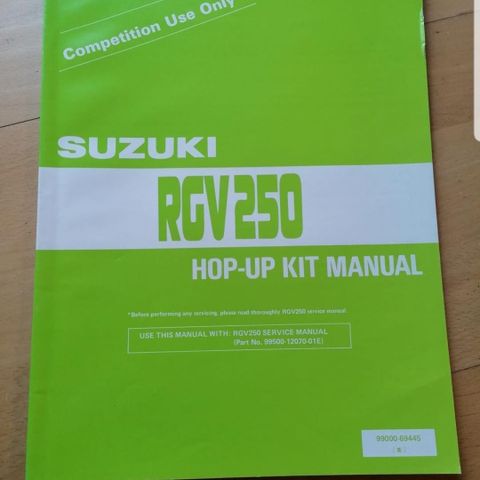Suzuki RGV250 Hop up kit manual.