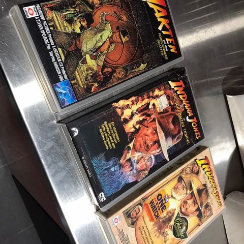 Indiana Jones 1, 2 og 3 på VHS (SB)