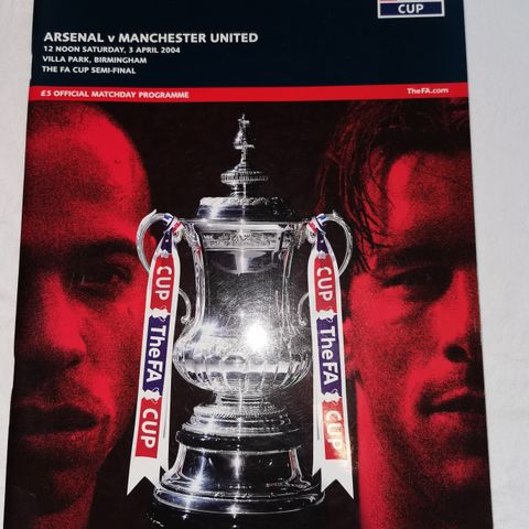 Arsenal vs Manchester United 03.04.2004 The FA cup semi-final Villa park. FV64