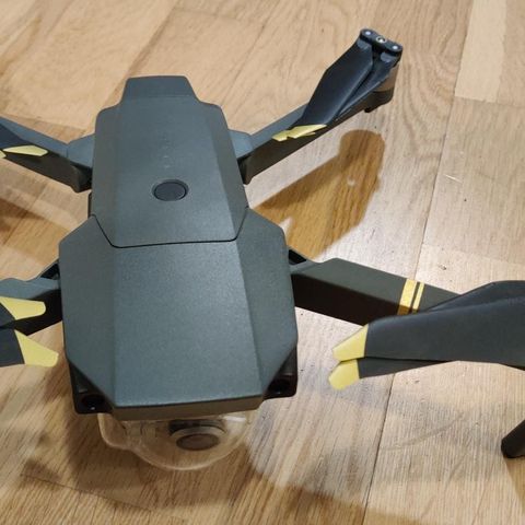 Dji Mavick pro med + 2 batterier og mye utstyr