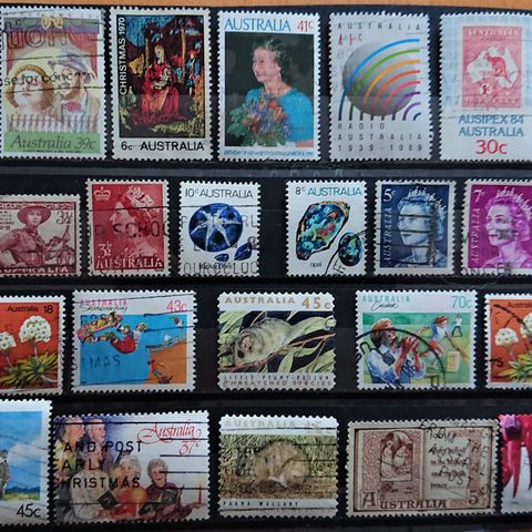 AUSTRALIA: Lot med eldre, fine frimerker / 76X æ.