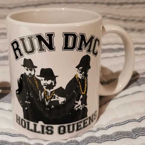 Run DMC (Hollis Queen kopp)