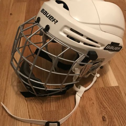 Bauer Ishockey hjelm