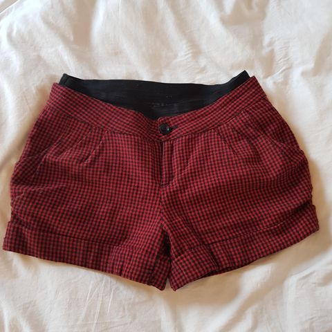 BRAT style, minishorts/hotpants i ull, Zara/Trf str 38