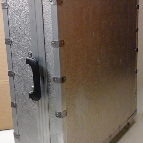 Solid Transportkasse/koffert i aluminium fra Unica/Oslo-Odin monitoring