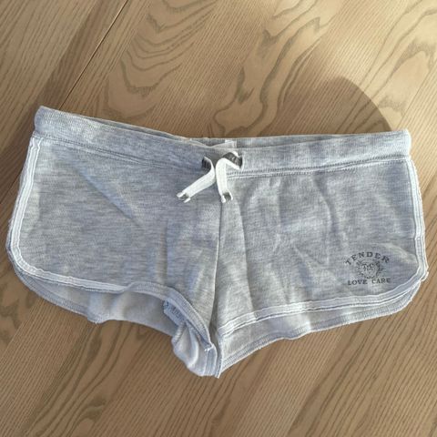 Bik Bok shorts i grå, str. M