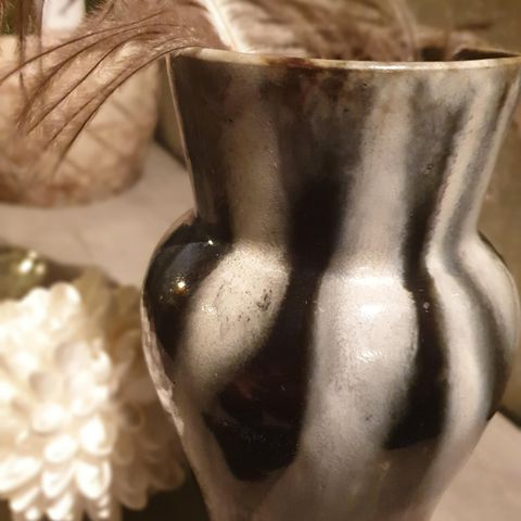 Vintage 'Marble' vase. Keramikk ~ Brukskunst