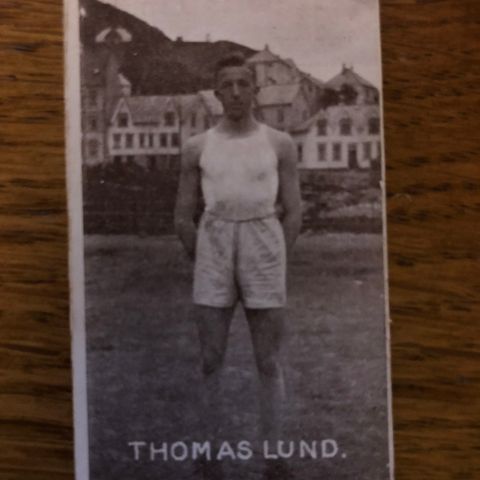 Thomas Lund friidrett NM 1928 110 100 hekk sigarettkort 1930 Tiedemanns Tobak