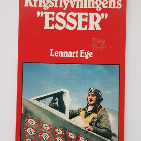 Krigsflyvningens "Esser" av Lennart Ege