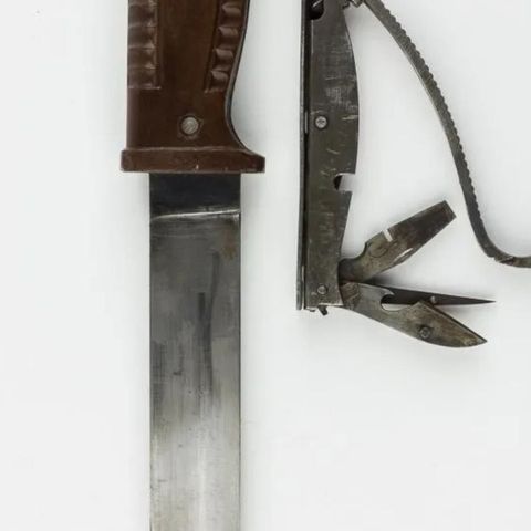 Ønsker kjøpe GERMAN SG-42 PROTOTYPE BAYONET/FIGHTING KNIFE