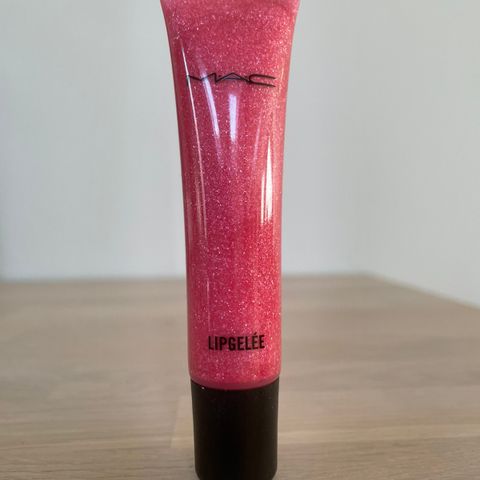 MAC lipgloss i farge Preppy