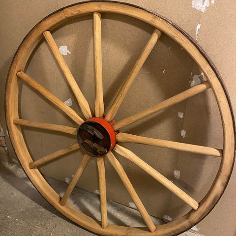 Gammelt kjerre hjul 115 cm diameter