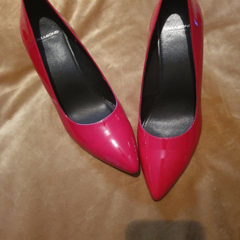 Vagabond pumps