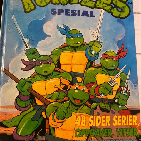 Teenage mutant hero - Turtles spesial - Tegneseriebok