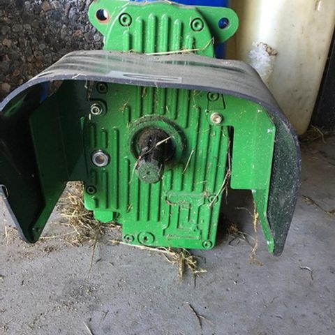 Front PTO til John Deere 5 serie selges