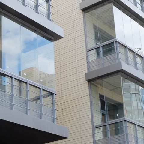 Innglassing av balkong, veranda og terrasse