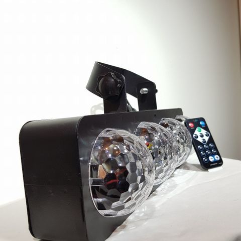 Discolys/Scenelys: LED Lys med vann effekt + fjernkontroll