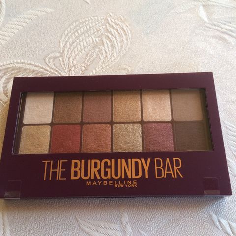 Ny The Burgundy Bar palette Maybelline New York selges