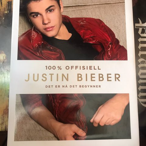 Justin Bieber 100 % offisiell. Bok